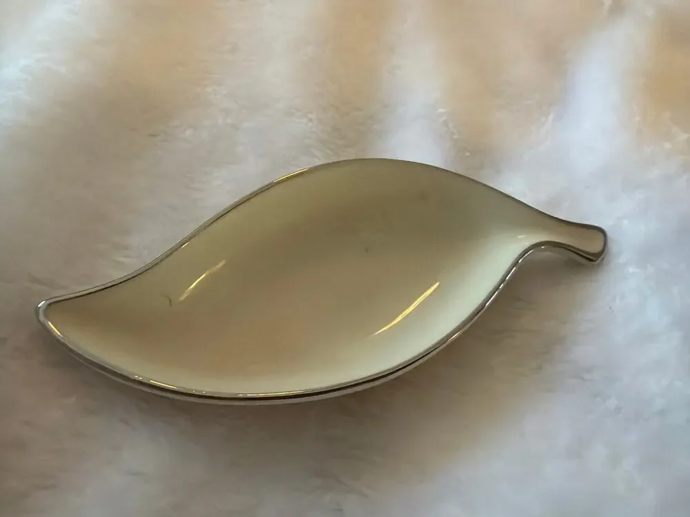 Lenox Hand Painted Platinum Leaf Shaped Trinket Dish Porcelain Jewelry Tray